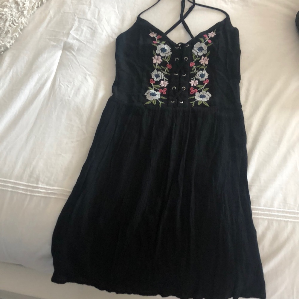 Black lace up sundress ABERCROMBIE/flattering cut